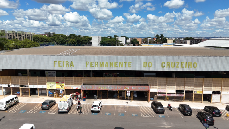 Obra na Feira Permanente do Cruzeiro é realizada por etapas, para que o centro comercial continue funcionando durante todo o processo | Foto: Divulgação/Administração do Cruzeiro