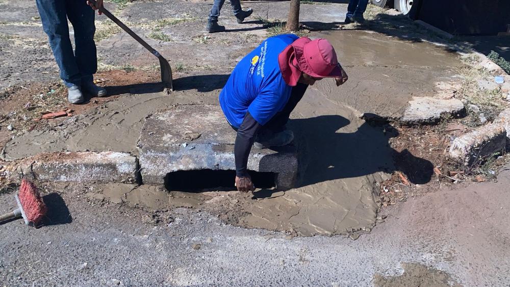 Tampas de bueiro foram repostas nas quadras QNM 02, 05, 07, 09 e 21, em Ceilândia Sul, garantindo mais funcionalidade ao sistema de drenagem | Foto: Divulgação/Administração de Ceilândia